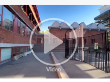 Klik heruner for at se film om Blågård Skole